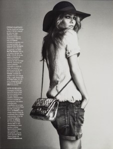 Vanessa-Paradis-October-2010-Spanish-Vogue-Spread-7